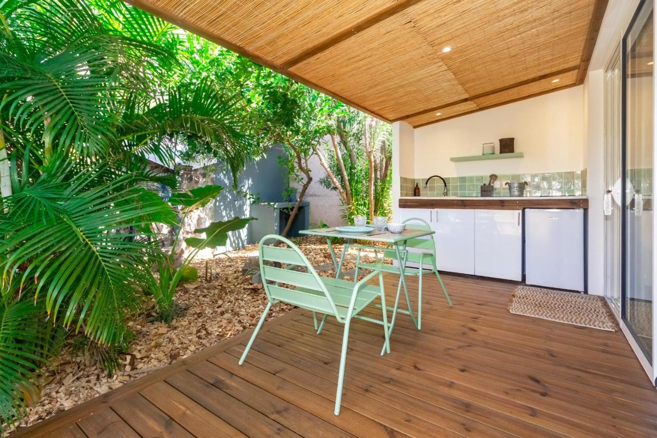 Idylle - Charmant Bungalow A 2 Pas Du Lagon Ла-Салін-ле-Бен Екстер'єр фото